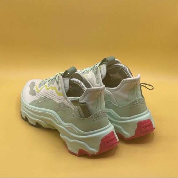 Stylish Women's Sneakers in Mint and White - Picture 3 of 4